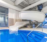 canmore inn & suites indoor pool & water slide